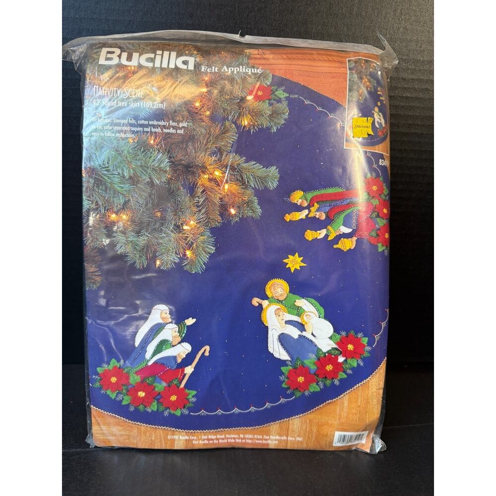Bucilla Christmas Felt Applique Tree Skirt Kit 83419 Nativity Scene 43" NOS